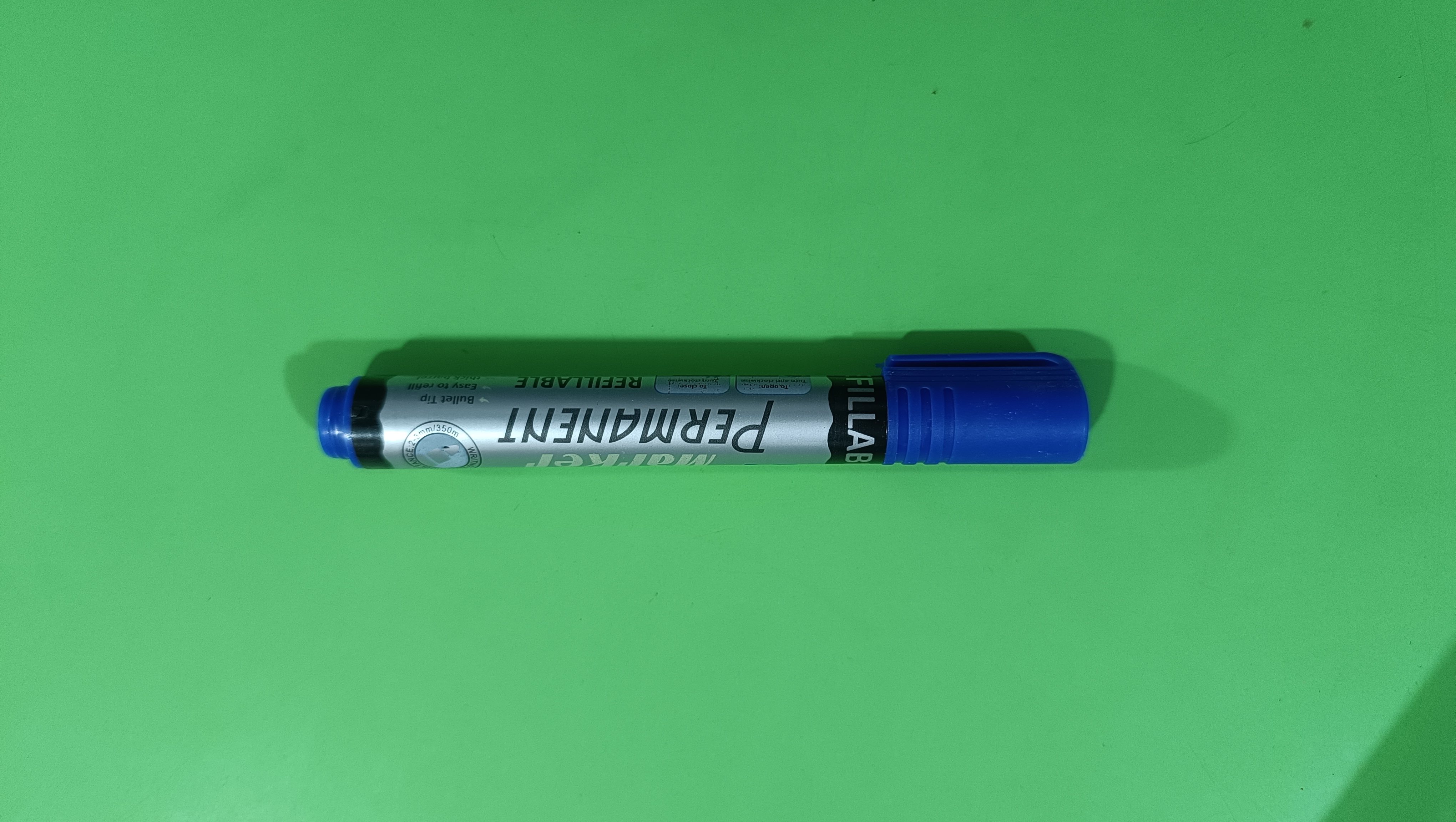 Permanent marker mota blue colour